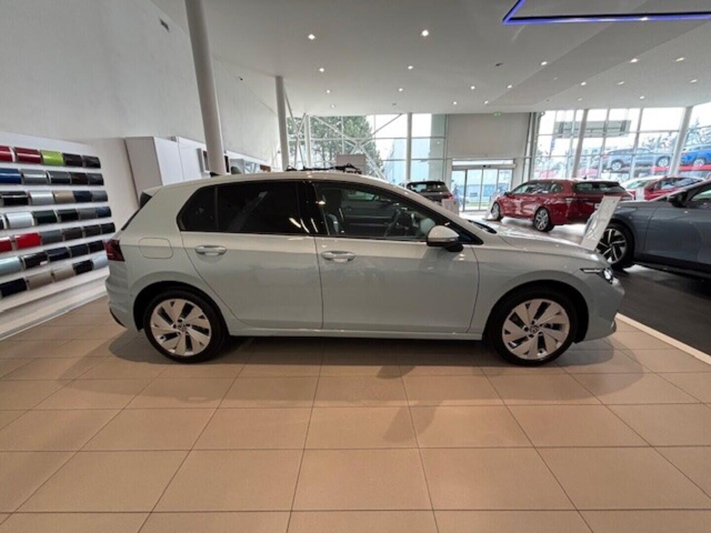 OI23O02785_19.webp_Golf People 1,5 TSI 110 kW