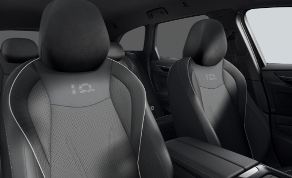 OI23O02788_11.webp_ID.7 Tourer Pro S People 210  kW 86 kW