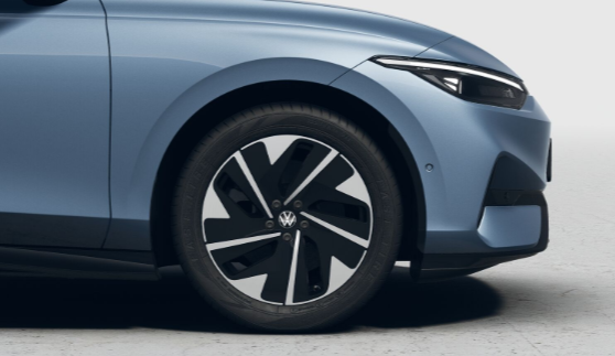 OI23O02788_14.webp_ID.7 Tourer Pro S People 210  kW 86 kW