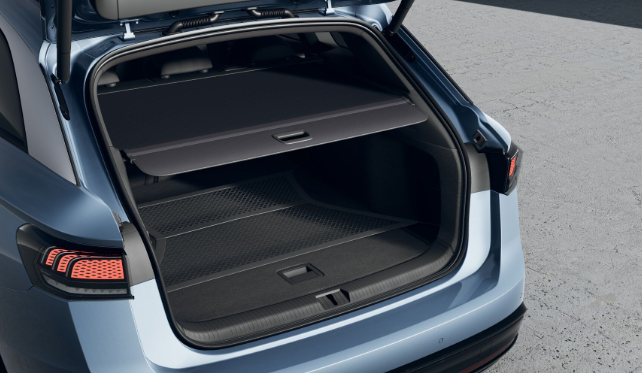 OI23O02788_16.webp_ID.7 Tourer Pro S People 210  kW 86 kW