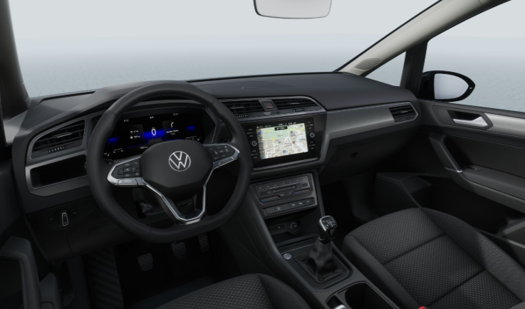 OI23O02795_14.webp_Touran People 1,5 TSI 110 kW EVO2 6G 1,5 110 kW