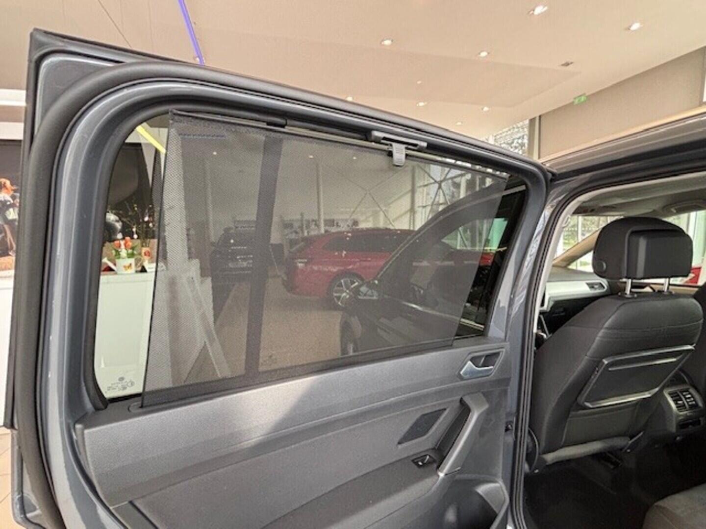 OI23O02796_18.webp_Touran People 1,5 TSI EVO2 7DSG 110 kW