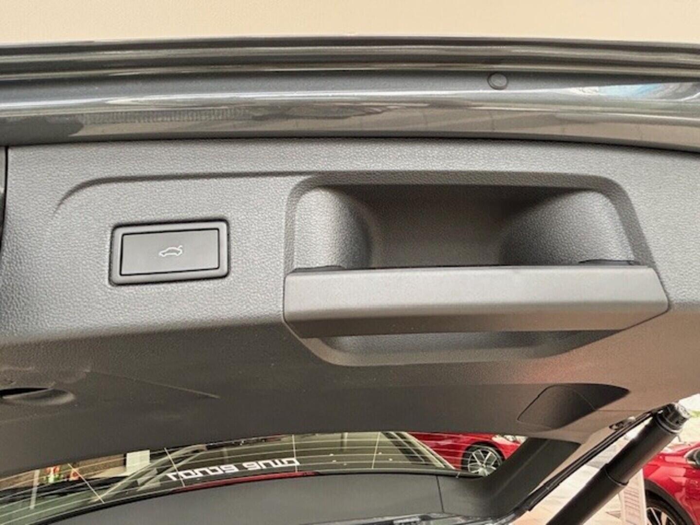 OI23O02796_20.webp_Touran People 1,5 TSI EVO2 7DSG 110 kW