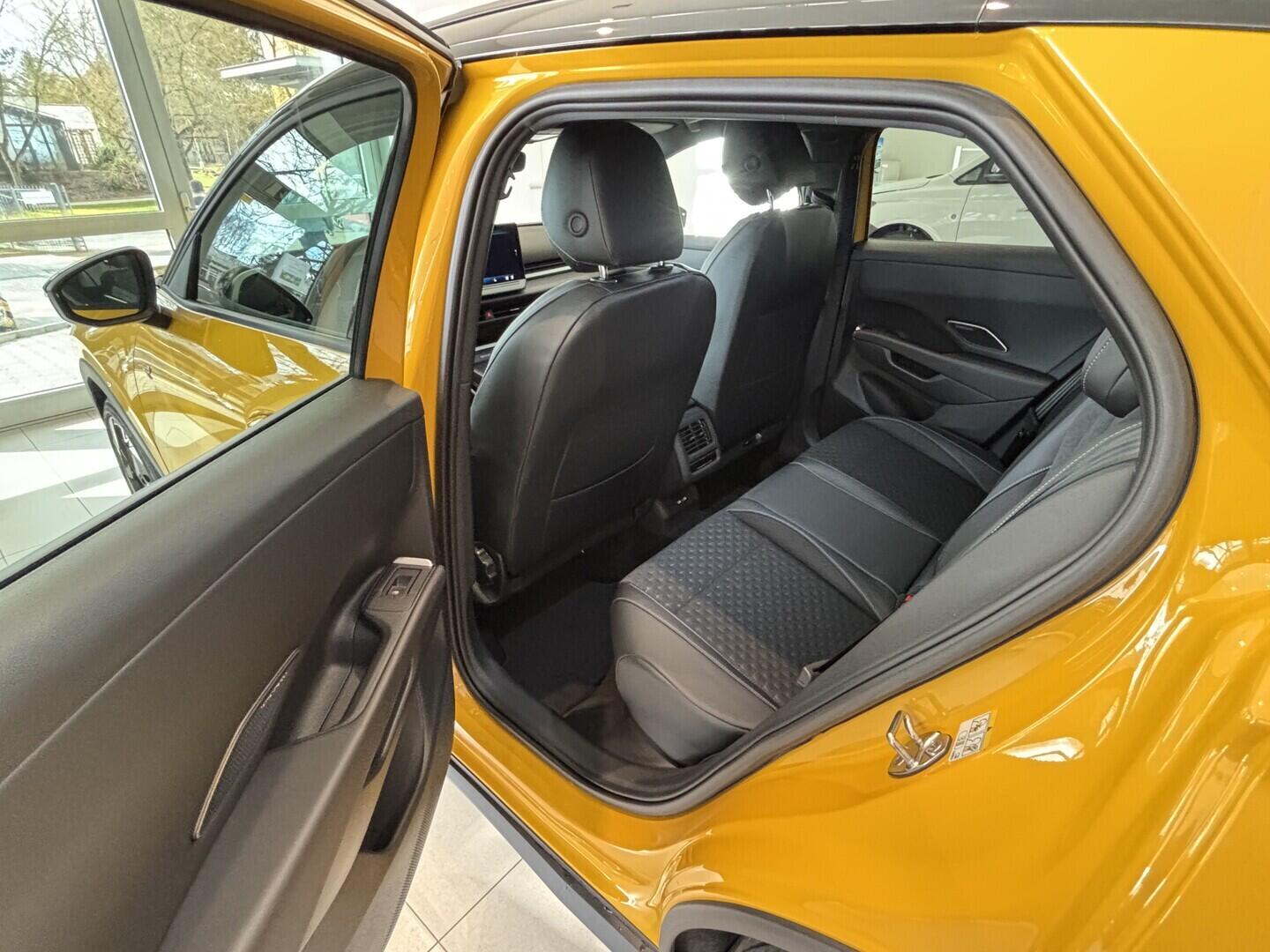 OI23O02803_17.webp_T-Roc R-Line 1,5 eTSI 7DSG 110 kW