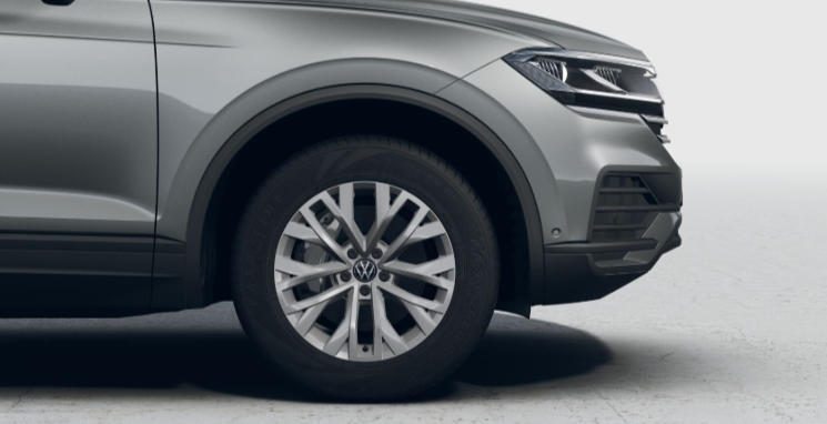 OI23O02810_14.webp_Touareg Friends 3.0 TDI 4MOT 210 kW Tiptronic 8st. automat