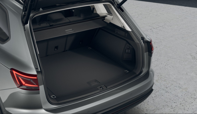 OI23O02810_16.webp_Touareg Friends 3.0 TDI 4MOT 210 kW Tiptronic 8st. automat