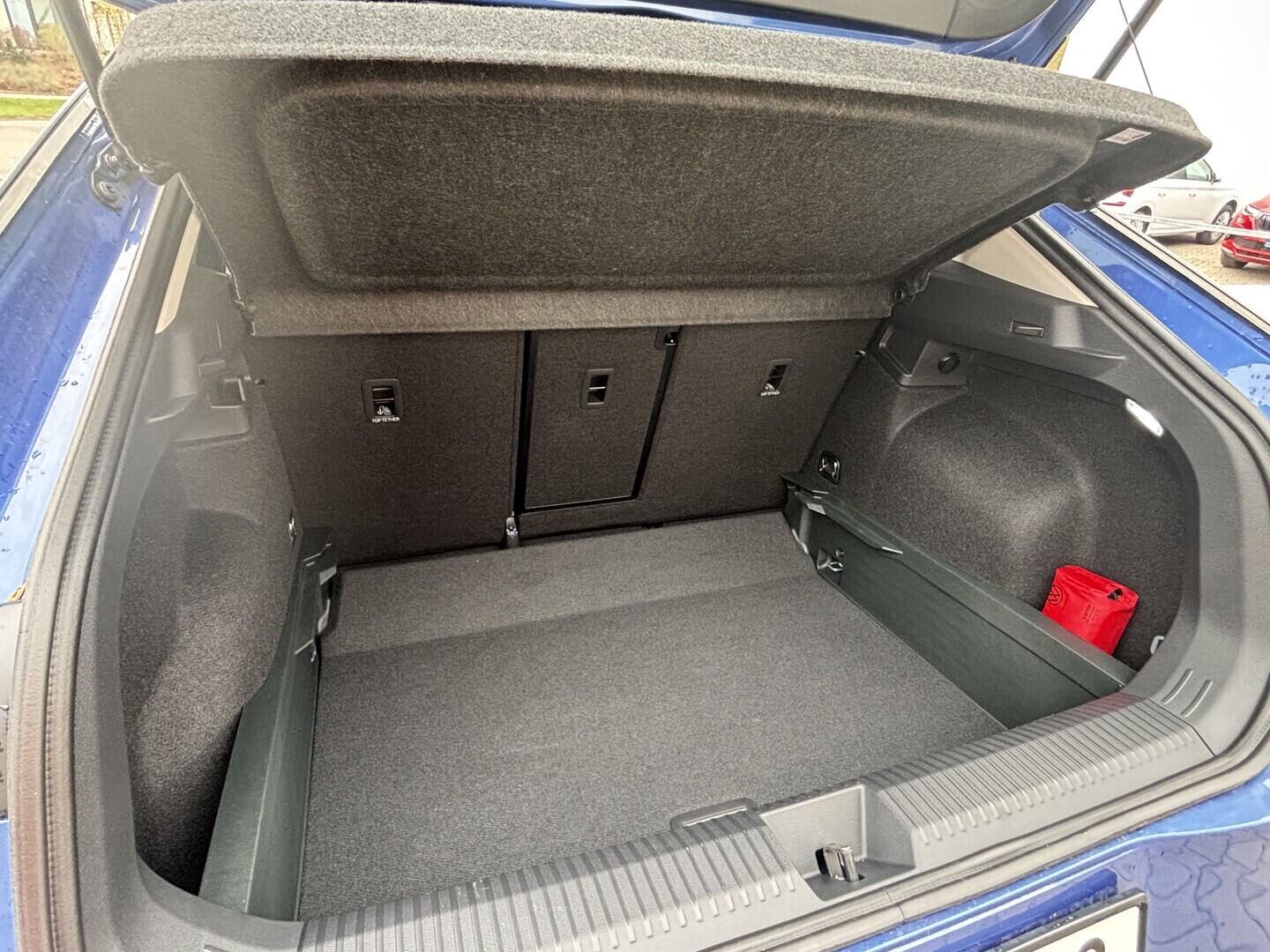 OI23O02817_20.webp_T-Roc Life 1,5 eTSI 110 kW 7DSG