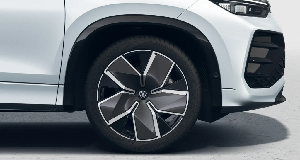 OI23O02826_13.webp_Tayron R-Line People 2,0 TSI  150 kW 7 DSG