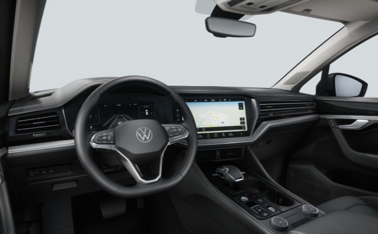 OI23O02844_14.webp_Touareg Friends 3.0 TDI 4MOT 210 kW Tiptronic 8st. automat