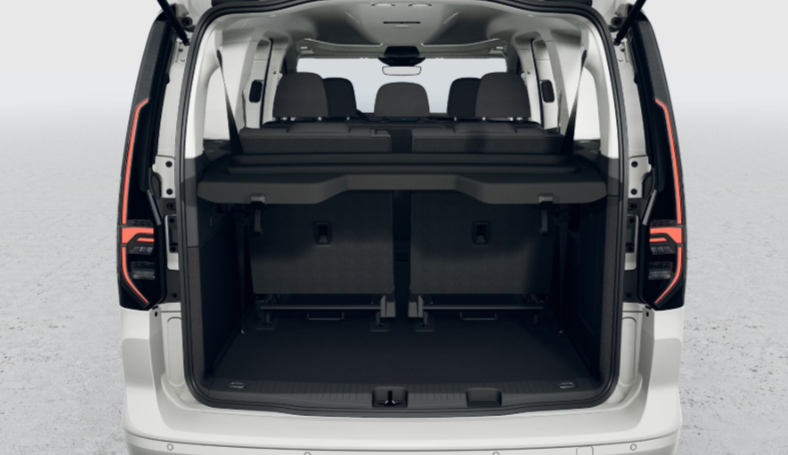 OI23U01018_16.webp_Akční Caddy Maxi Life 1,5 TSI DSG  85 kW