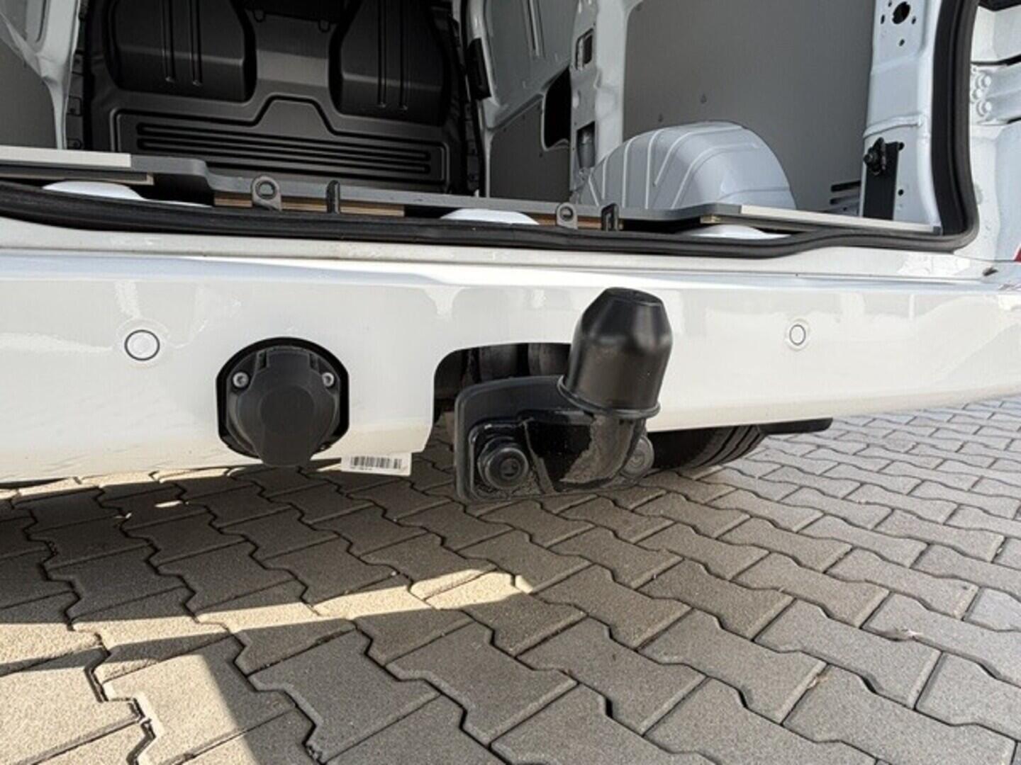 OI23U01027_21.webp_Transporter skříň KR 2,0 TDI 110 kW