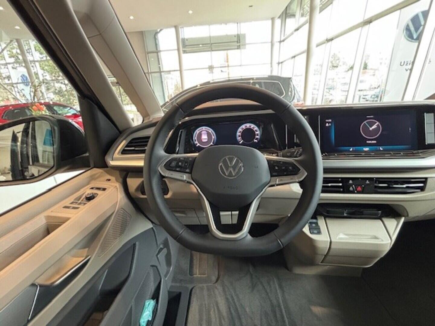 OI23U01035_19.webp_Multivan Long Life 2,0 TDI 110 kW DSG