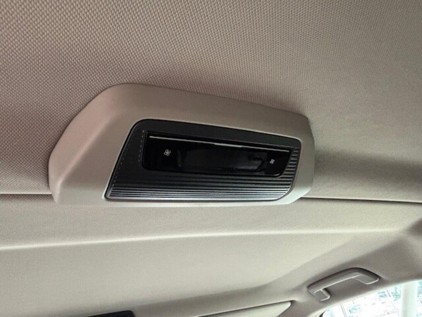 OI23U01035_20.webp_Multivan Long Life 2,0 TDI 110 kW DSG