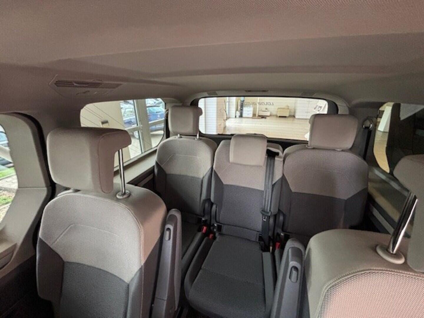 OI23U01035_21.webp_Multivan Long Life 2,0 TDI 110 kW DSG