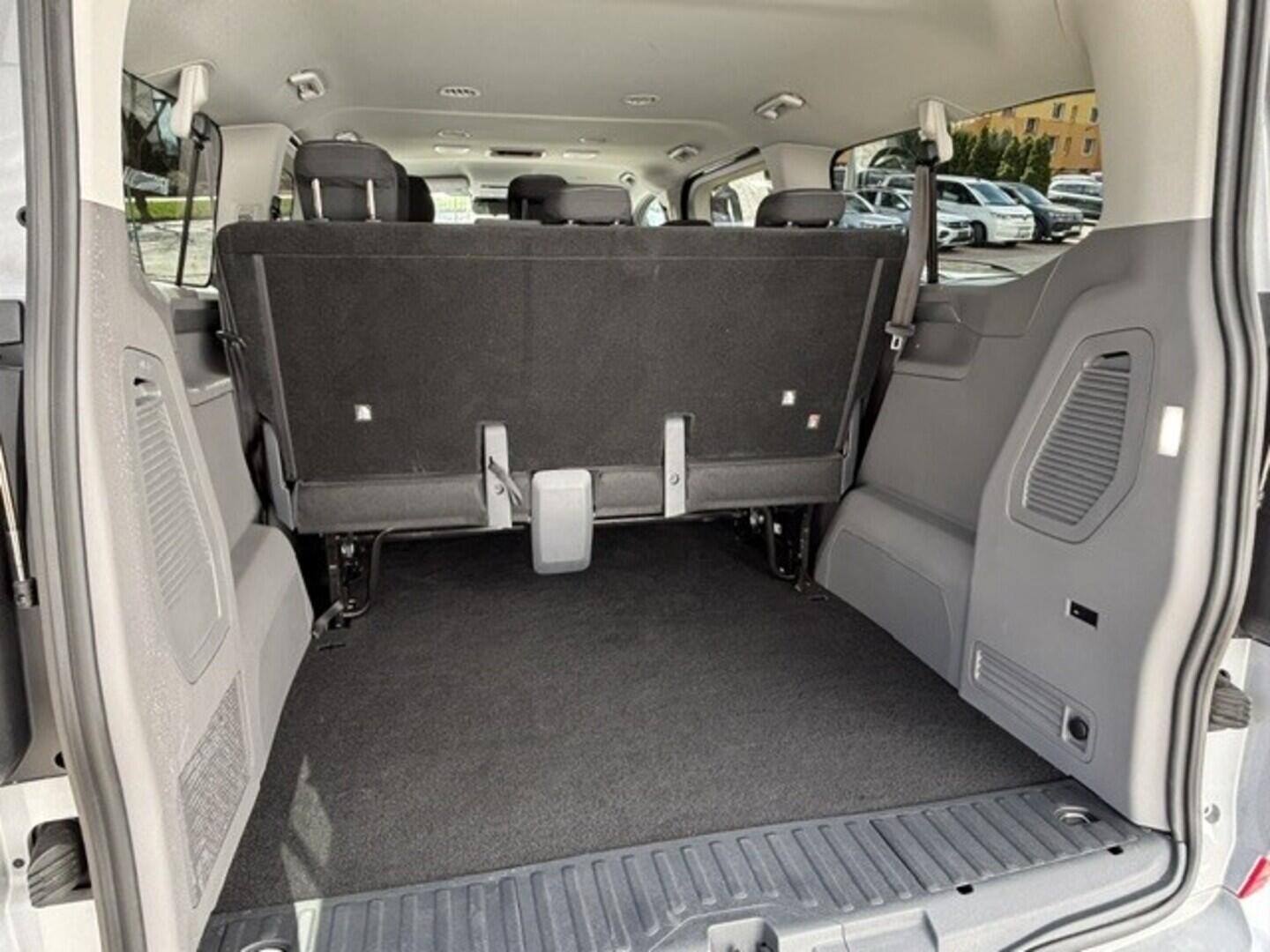 OI23U01045_19.webp_Caravelle Life DR 2.0 TDI 110 kW Manuální 6 st.