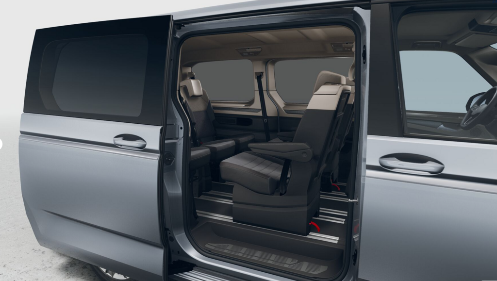 OI23U01092_13.webp_Akční Multivan Long Style 1,5TSI PHEV 4M 130 kW  6 DSG Plug-in hybrid