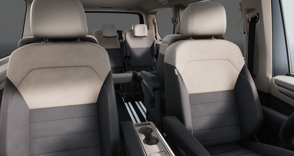 OI23U01092_18.webp_Akční Multivan Long Style 1,5TSI PHEV 4M 130 kW  6 DSG Plug-in hybrid