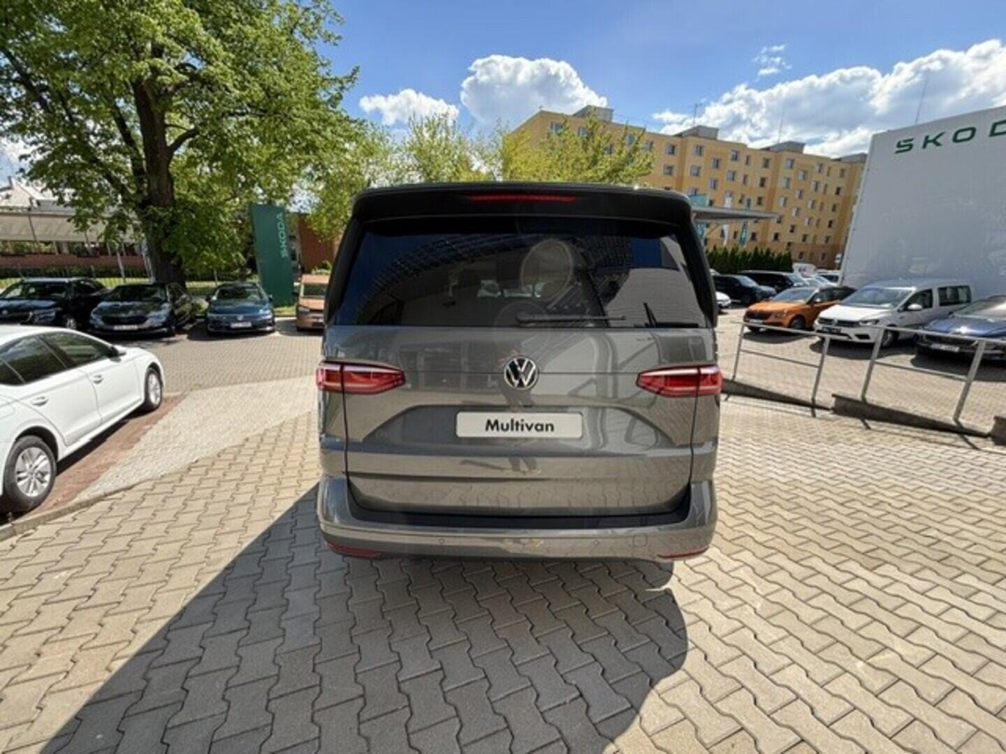 OI23U01128_21.webp_Akční Multivan 2,0 110 kW