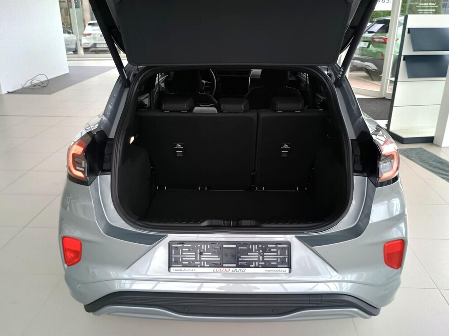 OJ51000002_25.webp_Puma ST-Line 1,0 EcoBoost Hybrid (mHEV) 92 kW