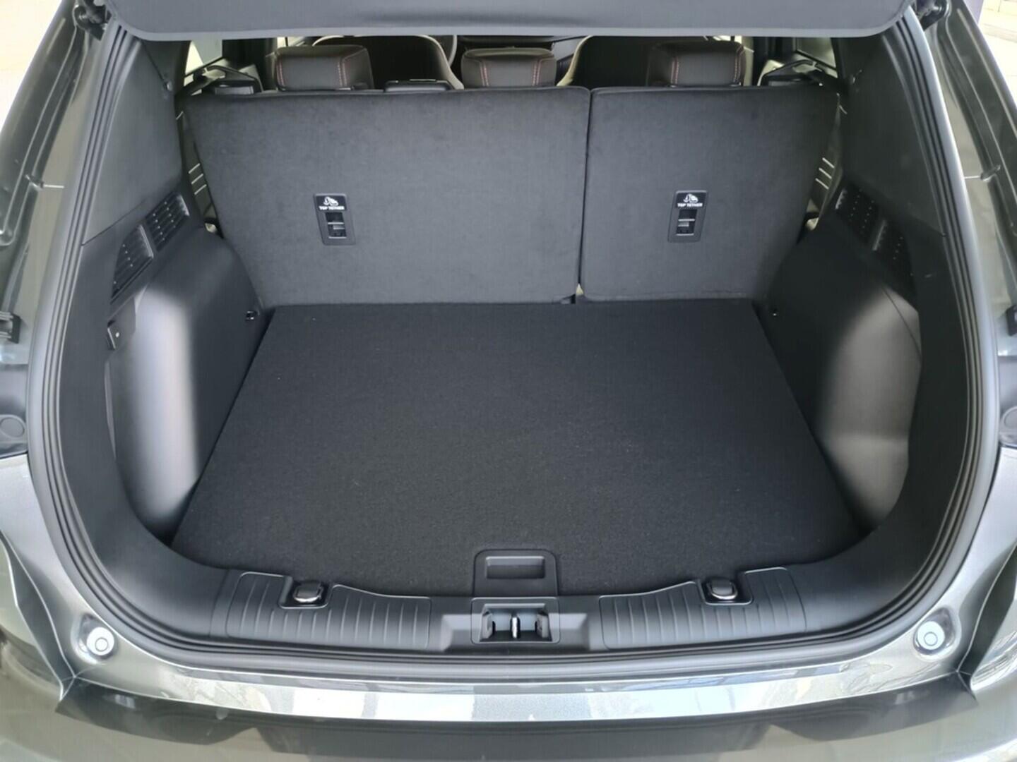 OJ51000006_21.webp_Kuga ST-LINE 1,5 EcoBoost 137 kW