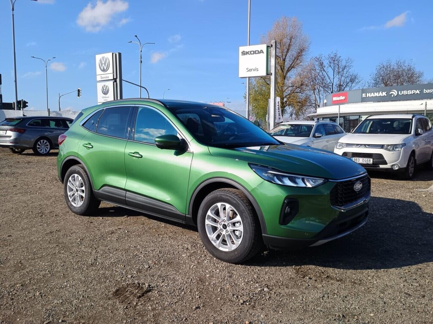 OJ51000007_10.webp_Kuga TITANIUM 1,5 EcoBoost 137 kW