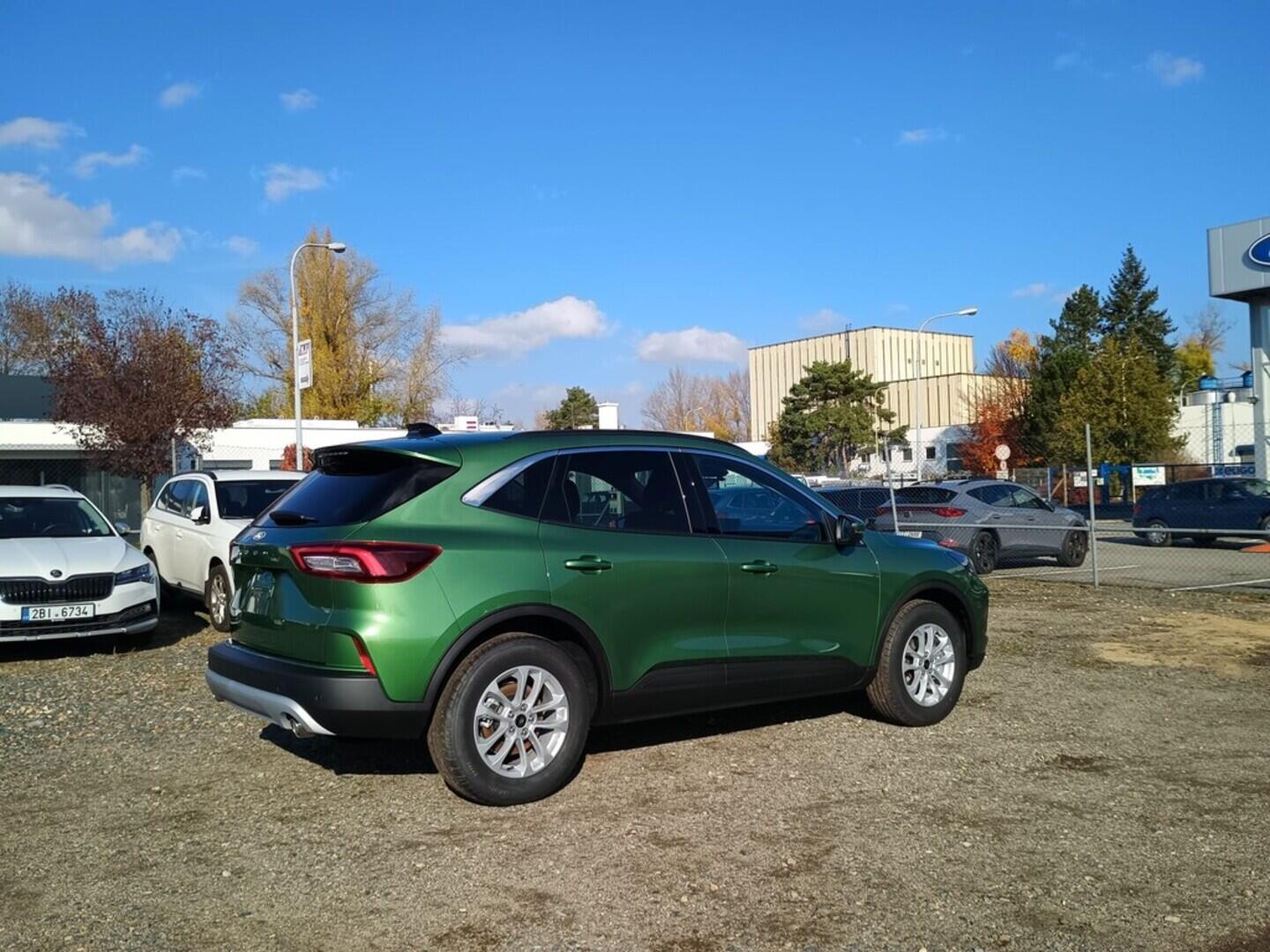 OJ51000007_12.webp_Kuga TITANIUM 1,5 EcoBoost 137 kW