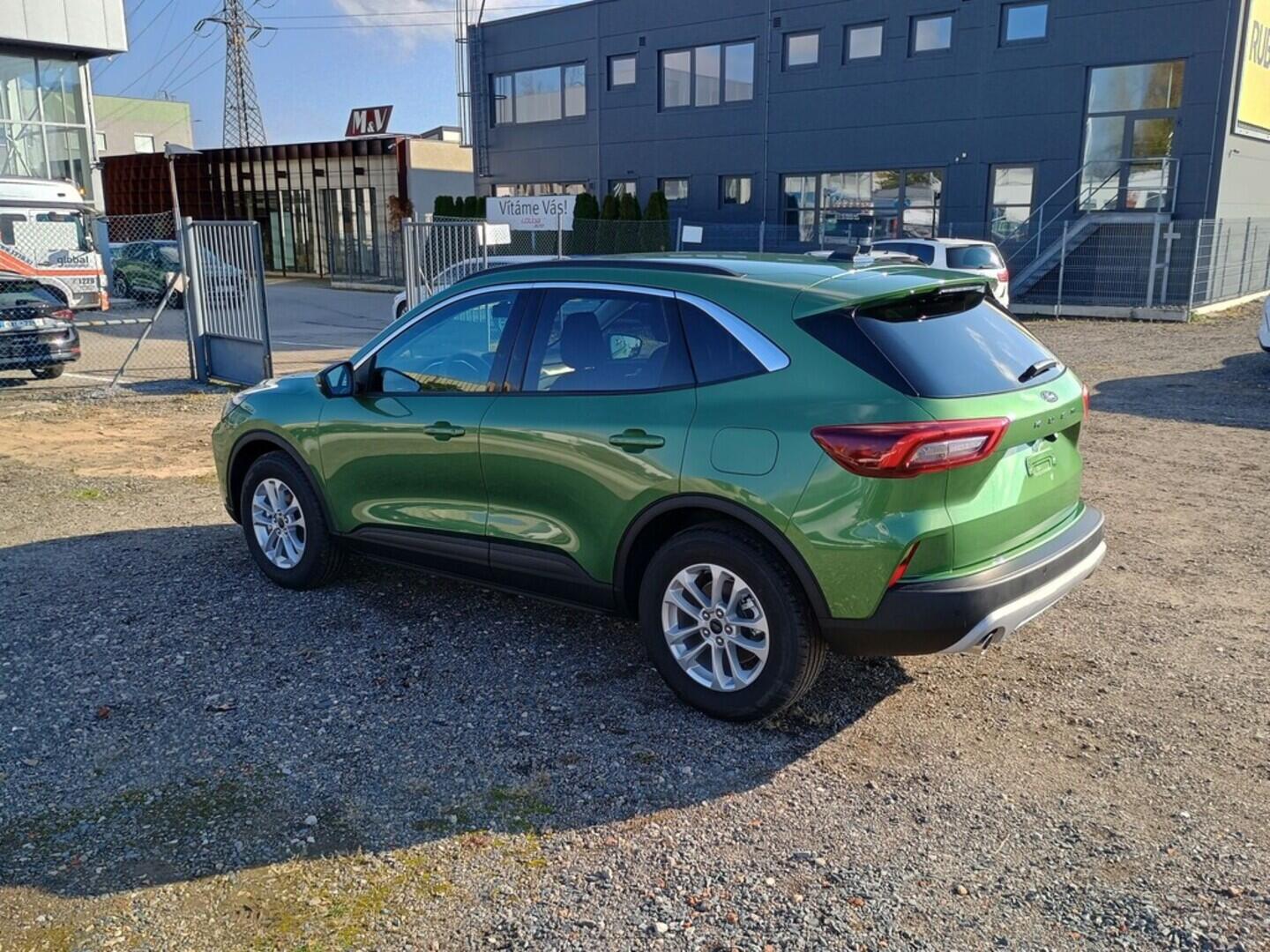 OJ51000007_14.webp_Kuga TITANIUM 1,5 EcoBoost 137 kW