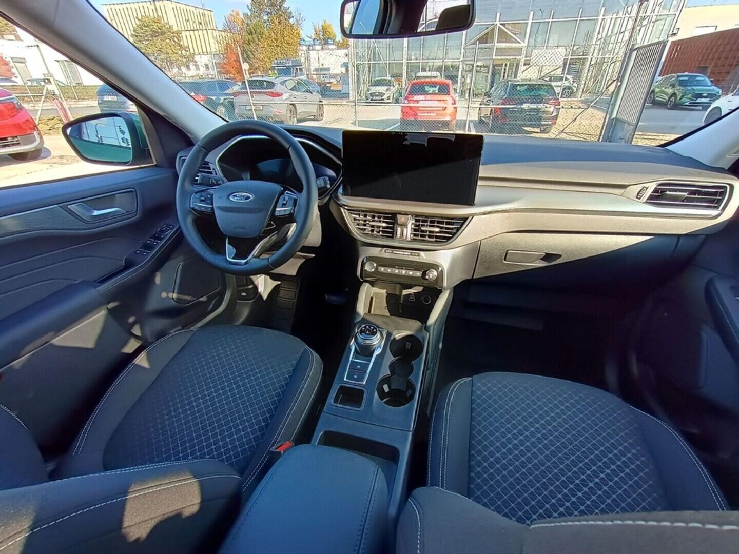 OJ51000007_23.webp_Kuga TITANIUM 1,5 EcoBoost 137 kW