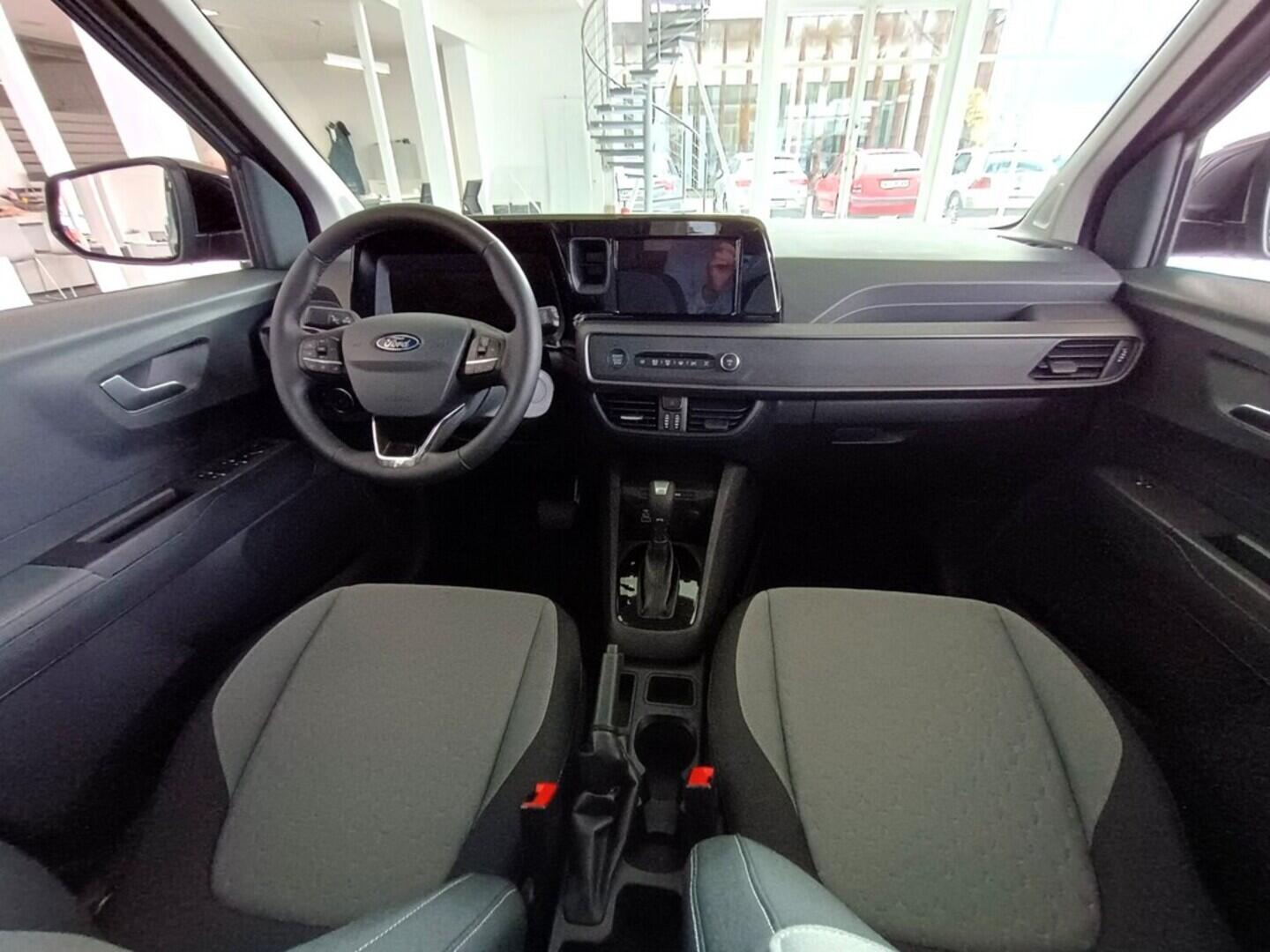 OJ51000010_20.webp_Tourneo Courier V769 Tourneo 1,0 EcoBoost 92 kW