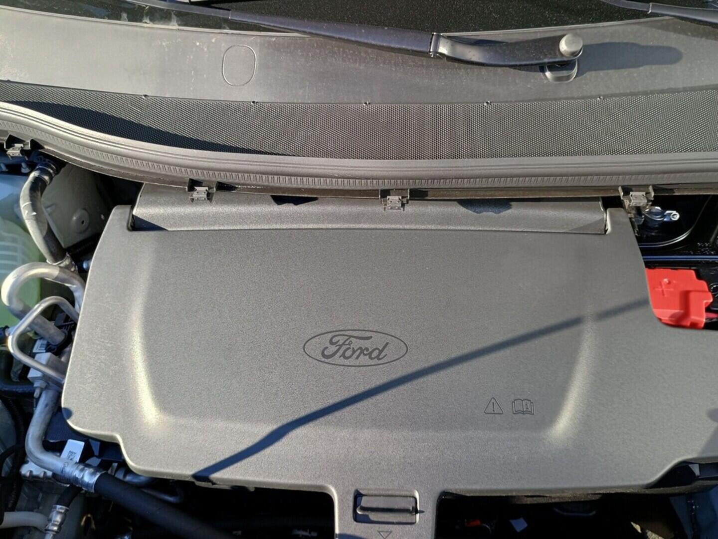 OJ51000011_20.webp_Transit Courier V769 Van 43 kWh,0 Elektromotor 100 kW