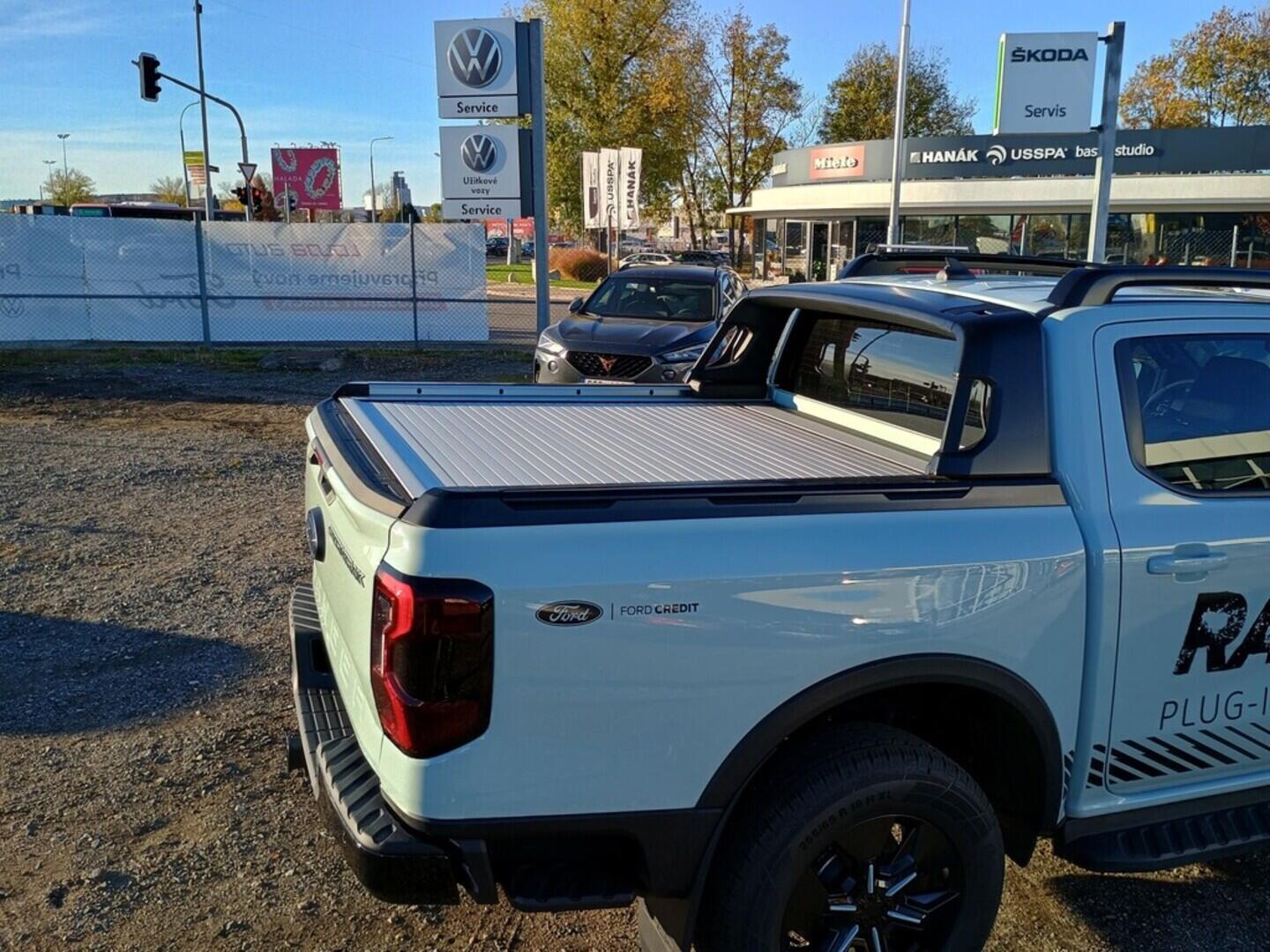 OJ51000013_22.webp_Ranger Double Cab 2,3 EcoBoost Hybrid (PHEV) 205 kW
