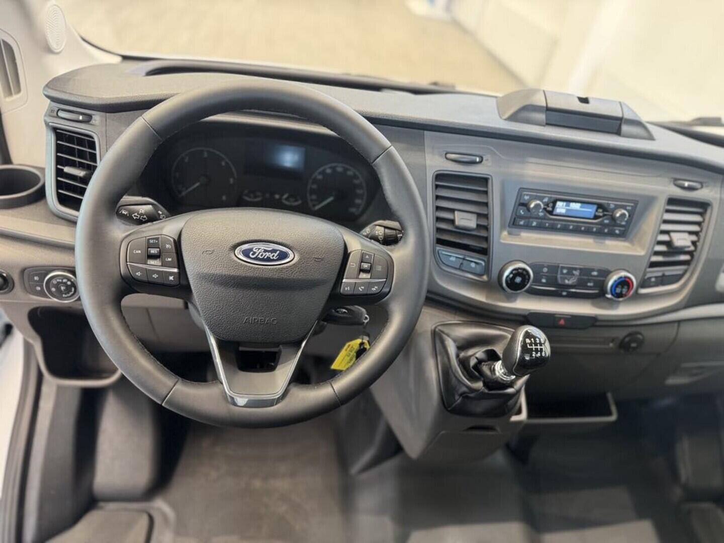 OJ51000093_15.webp_Transit Podvozky V363 ICA3 Dvojkabina 2,0 2.0 EcoBlue 117 kW