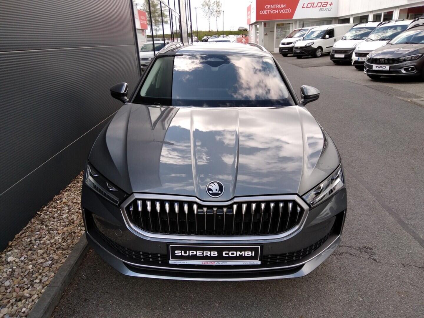 OM11001561_11.webp_Superb Combi L&K  2,0 TDI 4x4 142 kW