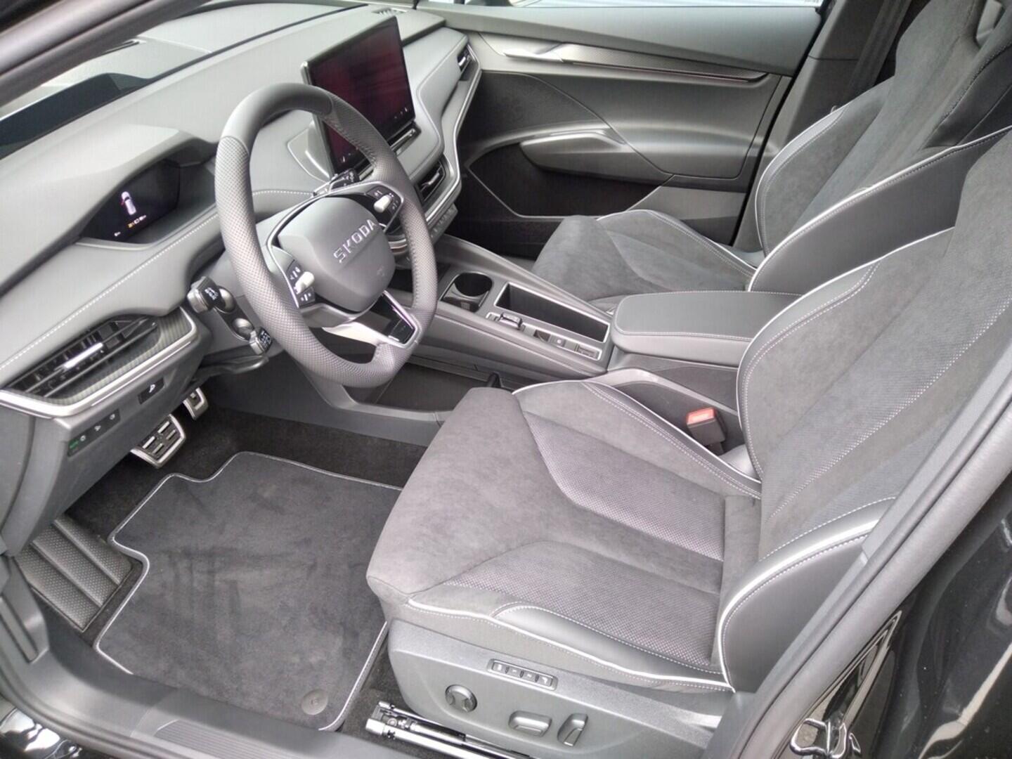 OM11001563_15.webp_Elroq Sportline 85 82 kWh 210 kW