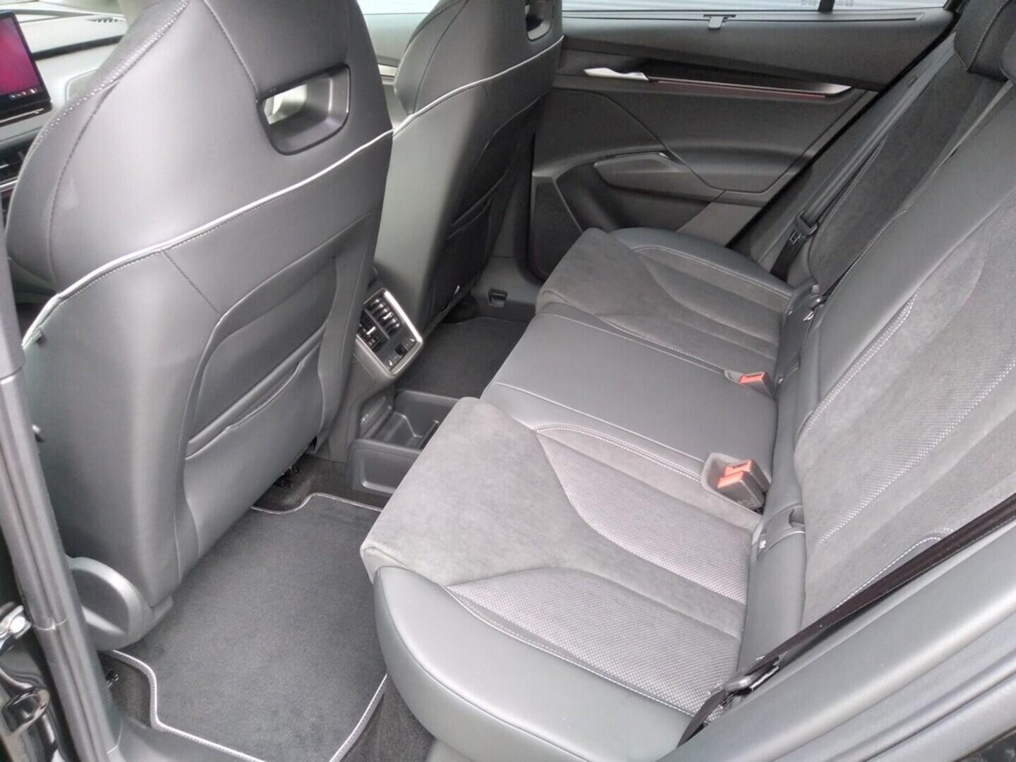 OM11001563_16.webp_Elroq Sportline 85 82 kWh 210 kW