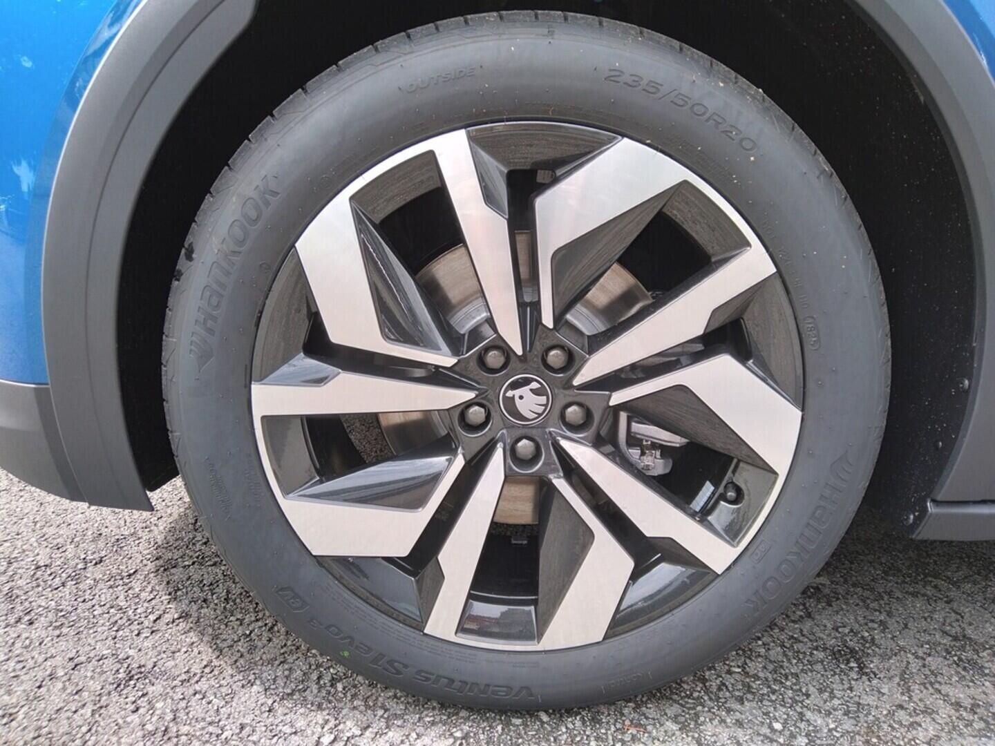 OM11001566_18.webp_Elroq Sportline 60 63 kWh 150 kW