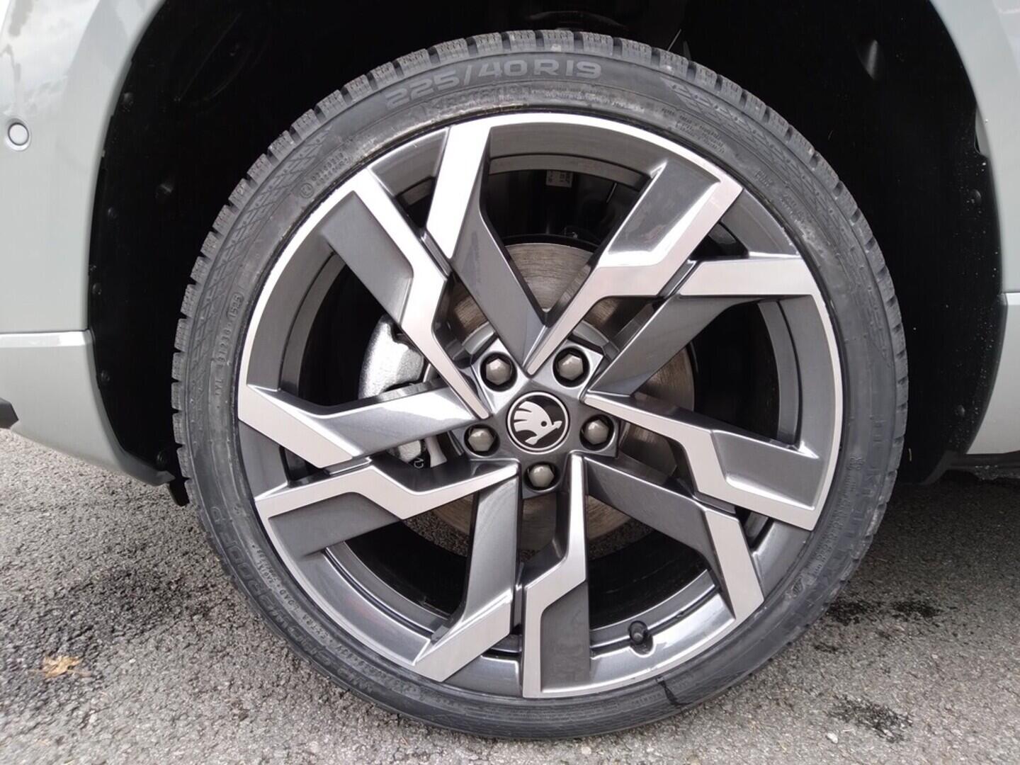 OM11001588_18.webp_Karoq Sportline 1,5 TSI 110 kW