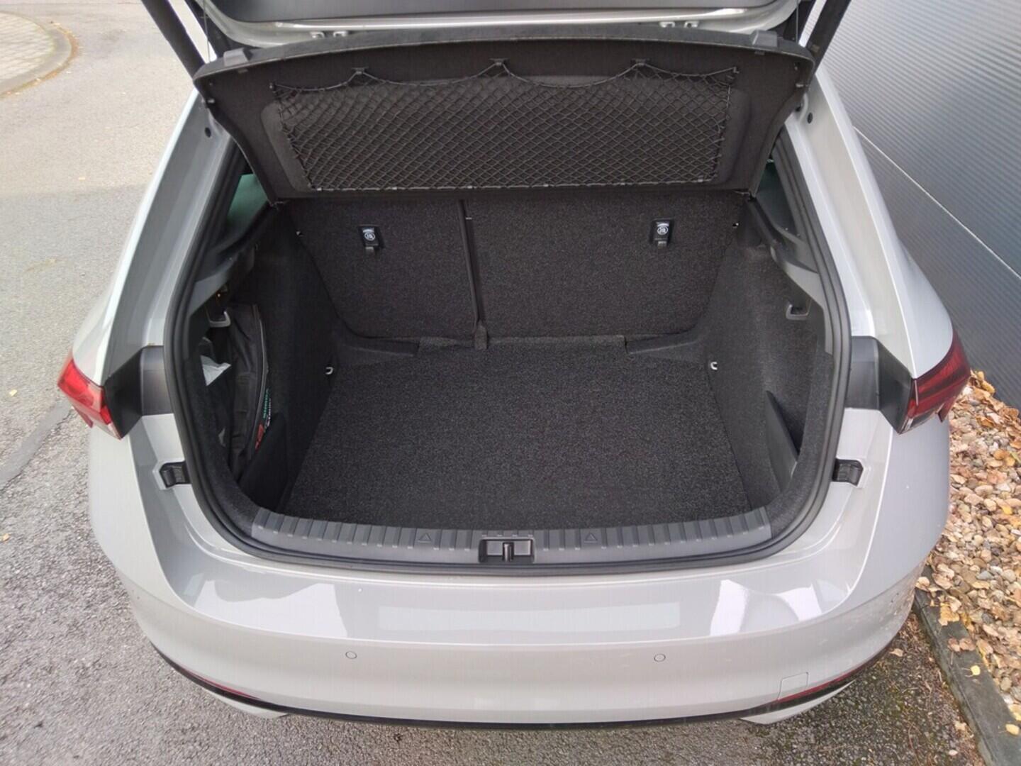 OM11001589_17.webp_Scala Monte Carlo 1,5 TSI 110 kW