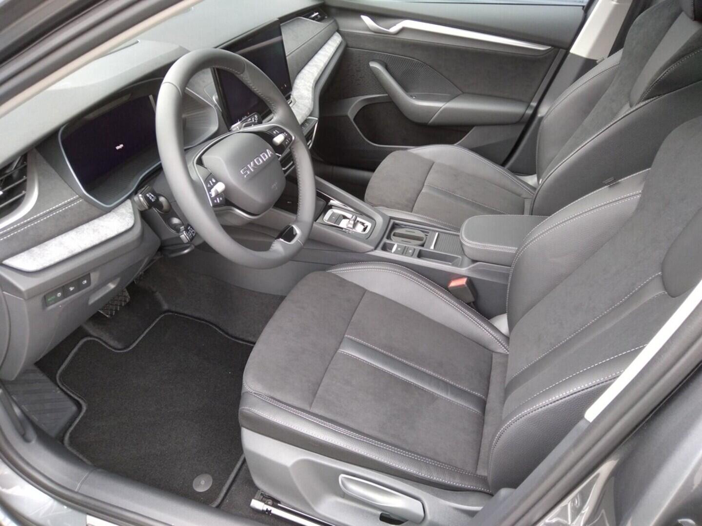 OM11001723_15.webp_Octavia Combi 130 let Premium 2,0 TDI 110 kW