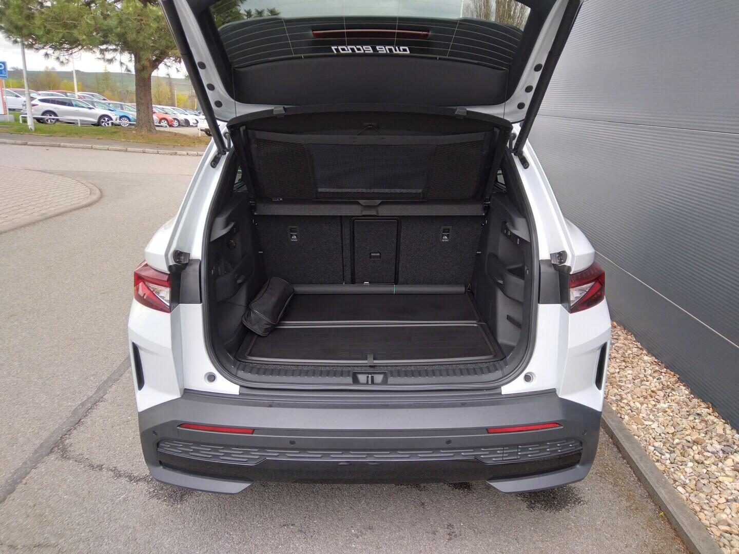 OM11001883_17.webp_Elroq Sportline 85 82 kWh 210 kW