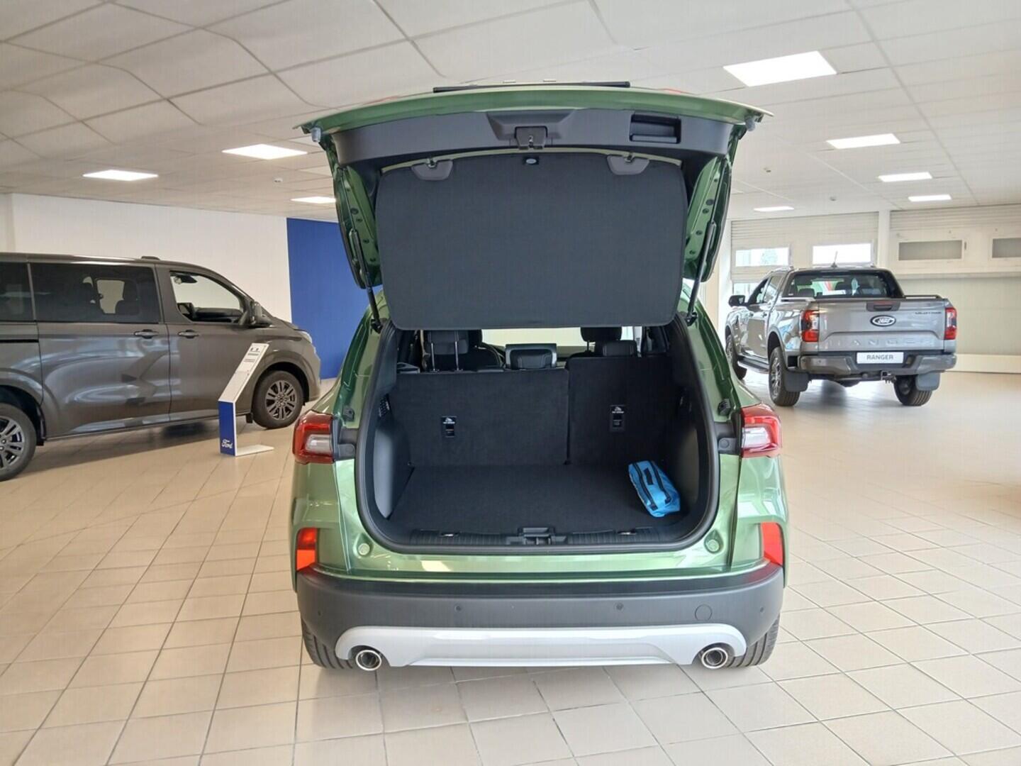 OM51000017_14.webp_Ford Kuga Titanium, 1.5 EcoBoost (110 kW/150 k), 6st. manuální, přední pohon