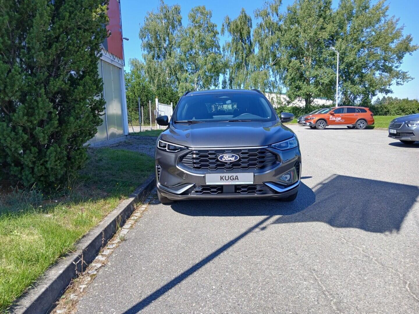 OM51000024_11.webp_Kuga ST-LINE X 2,5 Duratec Hybrid (HEV) 132 kW  OL za 4849,- bez DPH