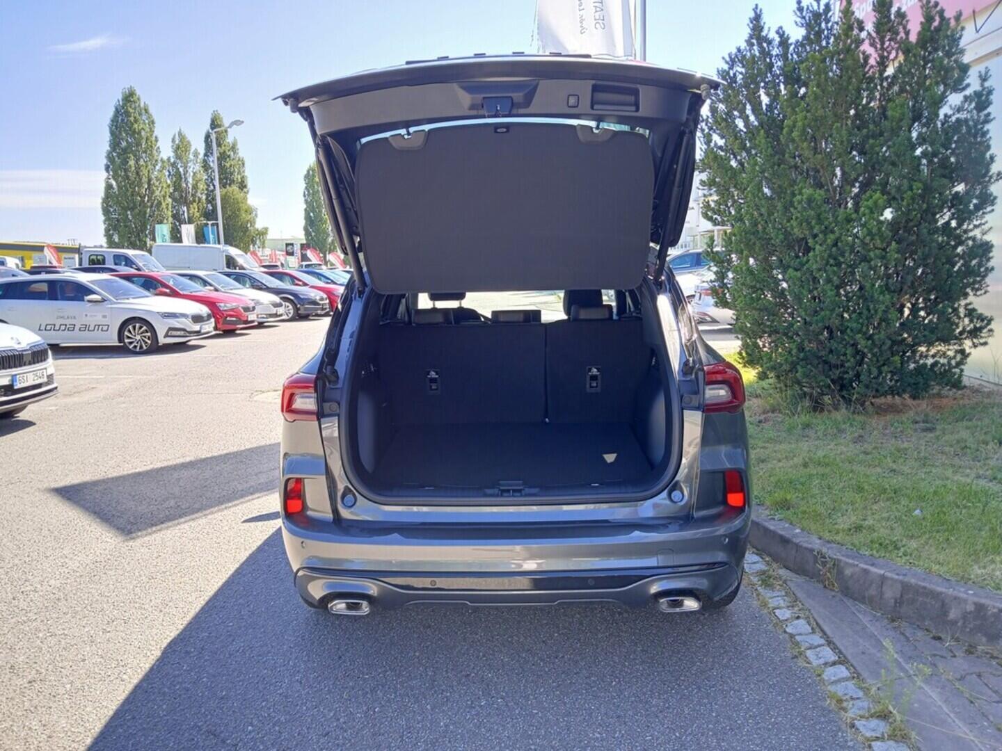 OM51000024_14.webp_Kuga ST-LINE X 2,5 Duratec Hybrid (HEV) 132 kW  OL za 4849,- bez DPH