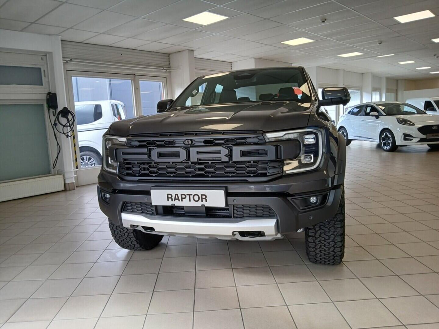 OM51000029_11.webp_Raptor Double Cab 3,0 EcoBoost V6 Twin-Turbo 215 kW