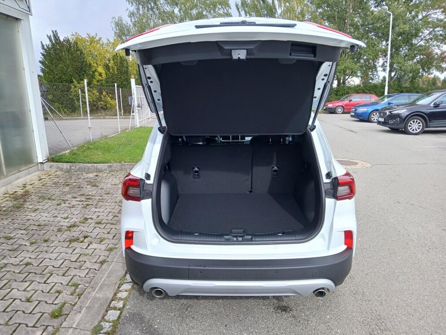 OM51000055_17.webp_Kuga TITANIUM 1,5 EcoBoost 137 kW