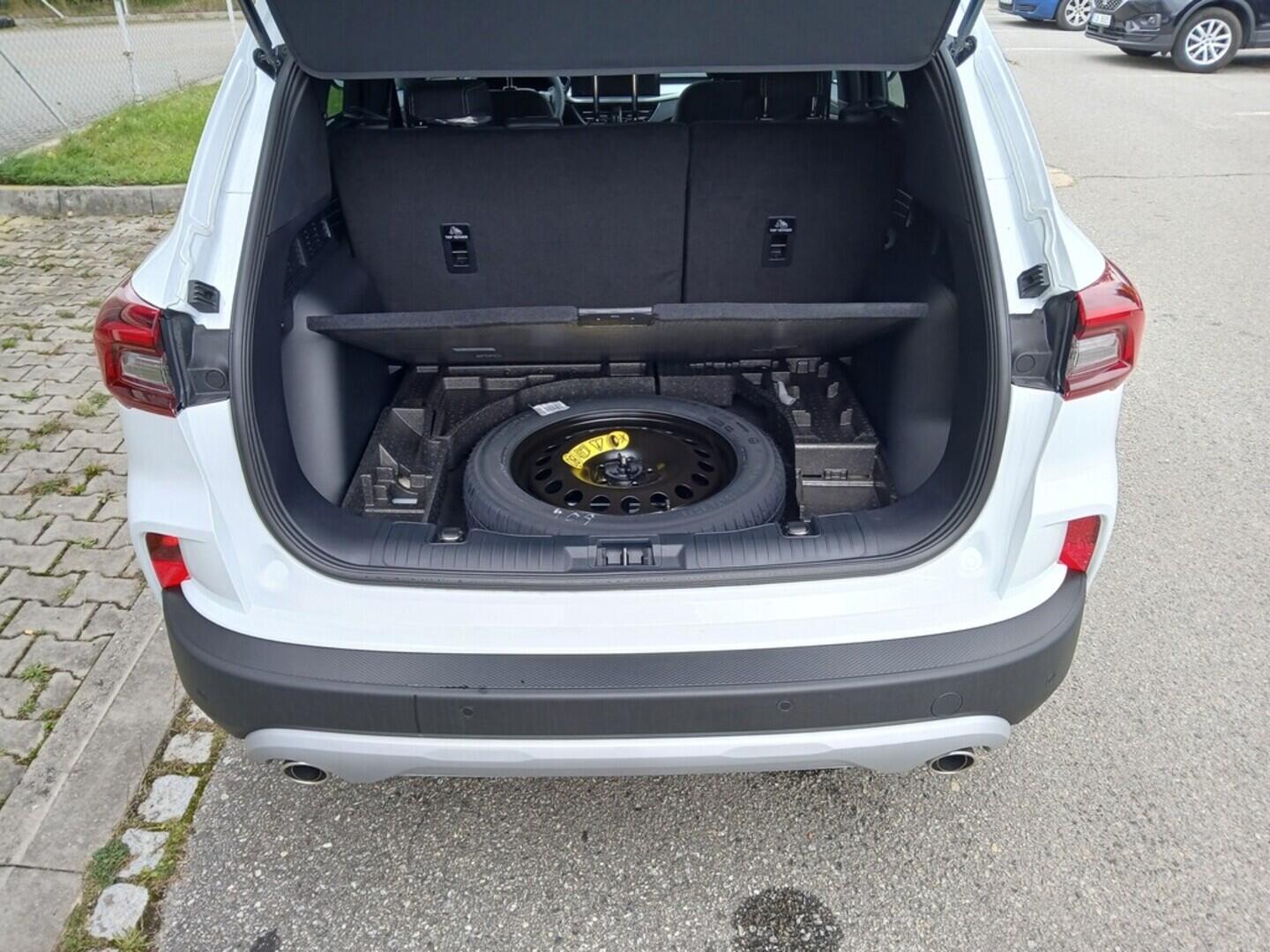 OM51000055_18.webp_Kuga TITANIUM 1,5 EcoBoost 137 kW