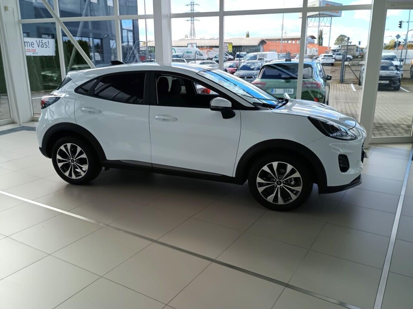 OM51000073_12.webp_Puma Titanium 1,0 EcoBoost Hybrid (mHEV) 92 kW