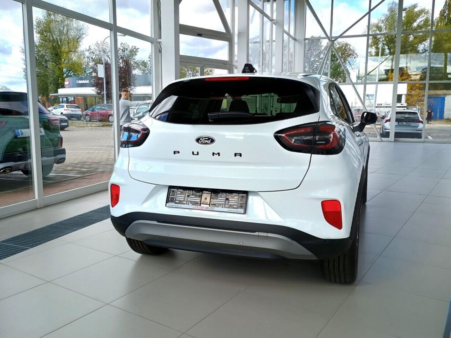 OM51000073_15.webp_Puma Titanium 1,0 EcoBoost Hybrid (mHEV) 92 kW