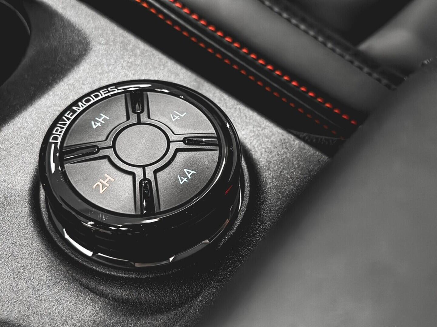 OM51000098_27.webp_Raptor Double Cab 3,0 EcoBoost V6 Twin-Turbo 215 kW