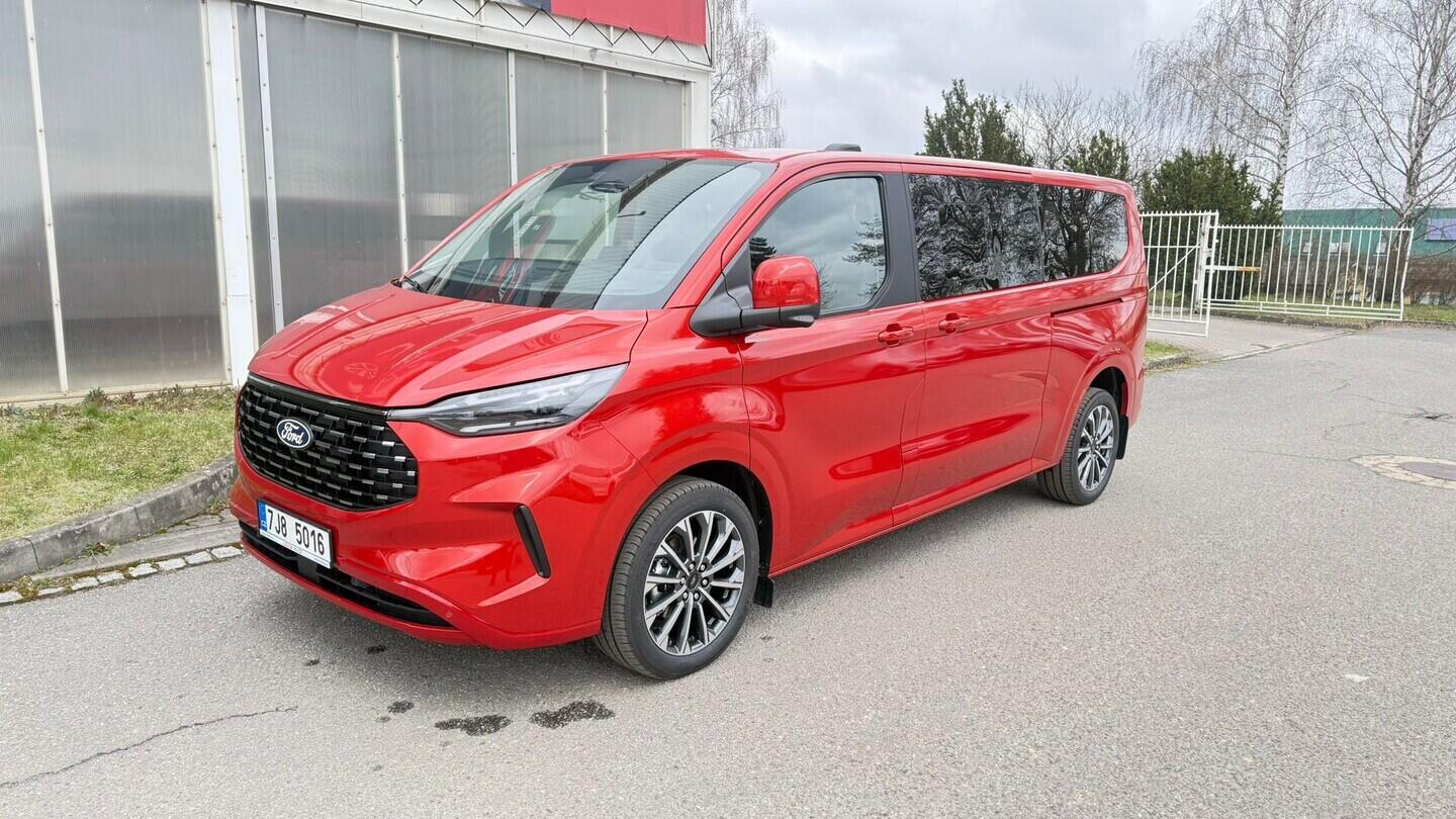 OM51000104_10.webp_Tourneo Custom Titanium X, 2,0 EcoBlue 125 kW L2